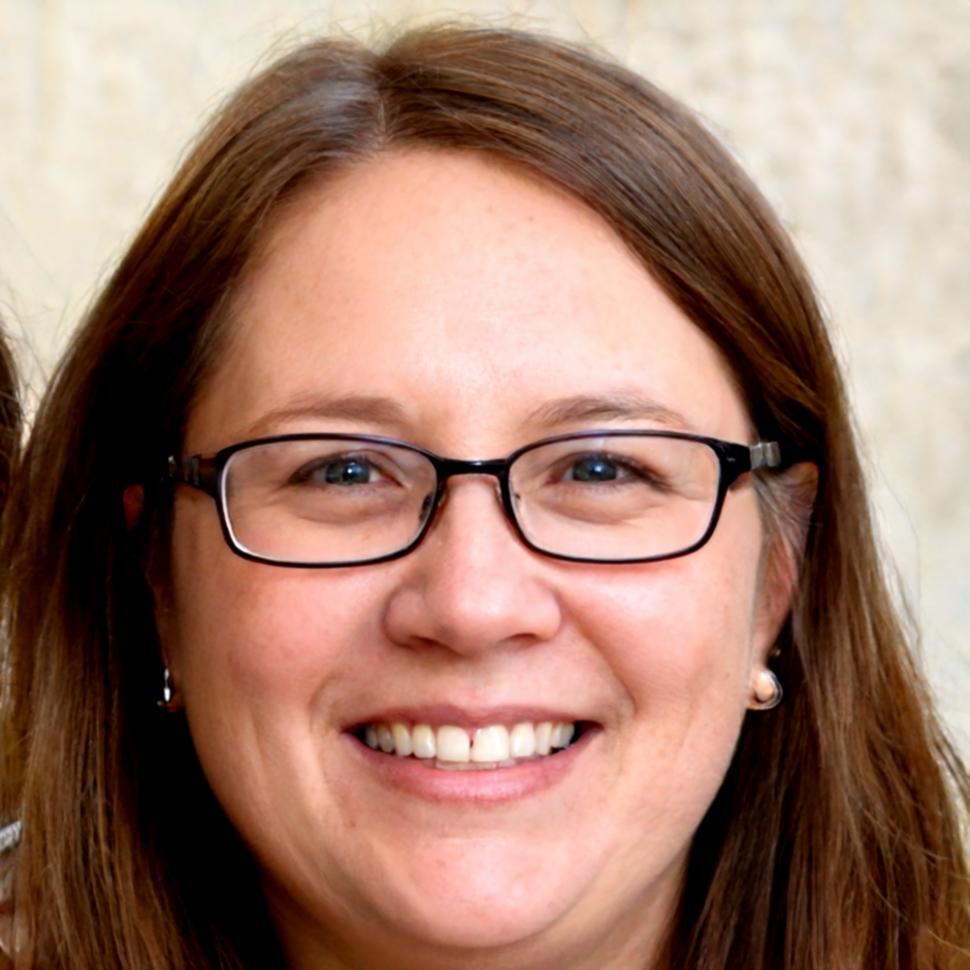 María González, Analista Financiera